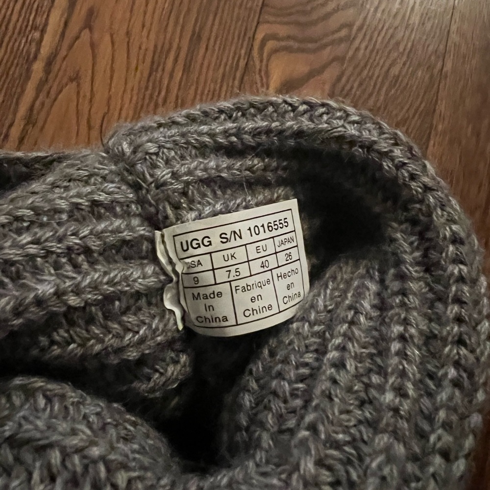 UGG Boots - Picture 3 of 3